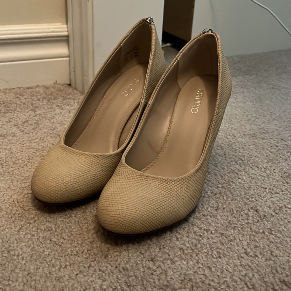 Brand: kstudio, size: us 6.5 beige wedge shoes
